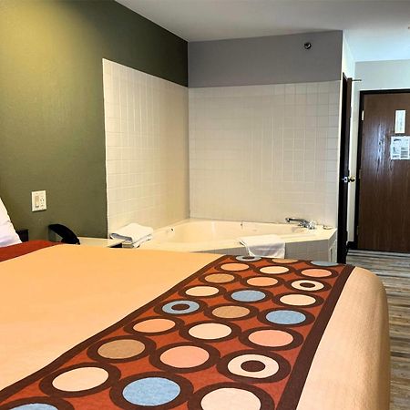 Super 8 By Wyndham Frankfort In Zewnętrze zdjęcie