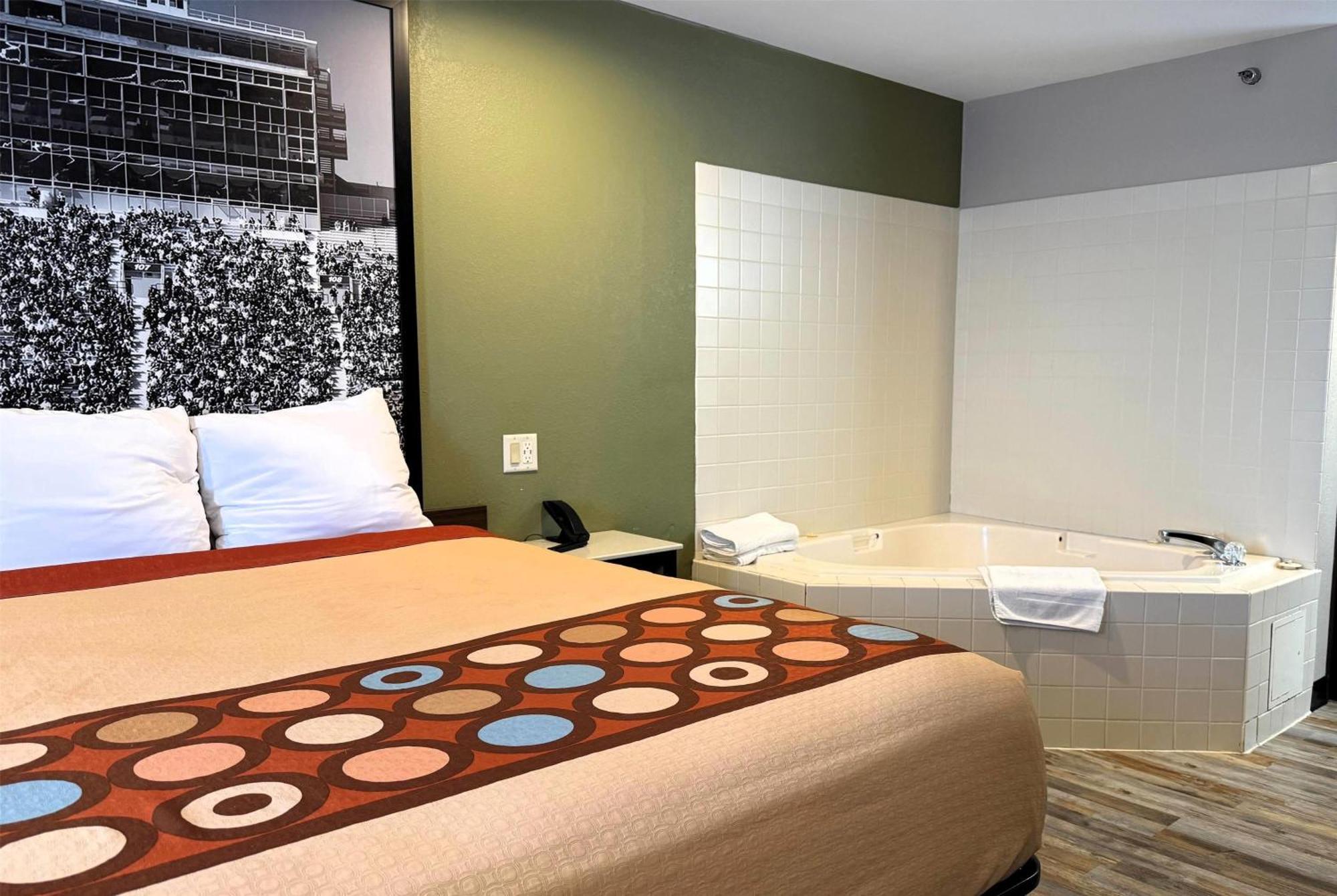 Super 8 By Wyndham Frankfort In Zewnętrze zdjęcie