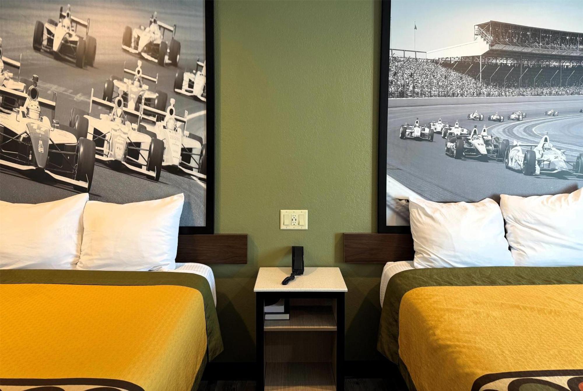 Super 8 By Wyndham Frankfort In Zewnętrze zdjęcie